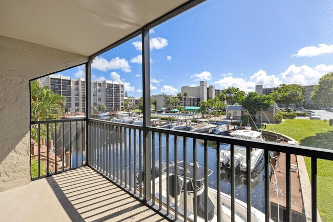 Building Photo - 4 Royal Palm Way Unit 2080