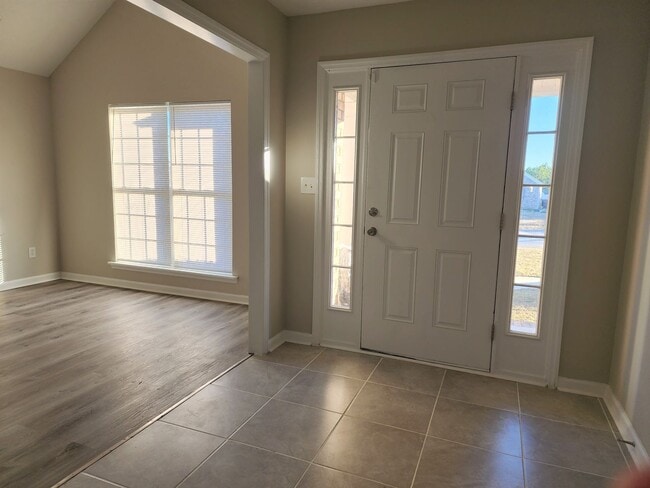 Photo - 4 BR Home in Granite Hill