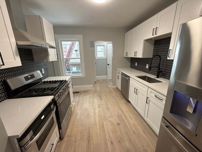 Photo - 98 Woodstock St Condo