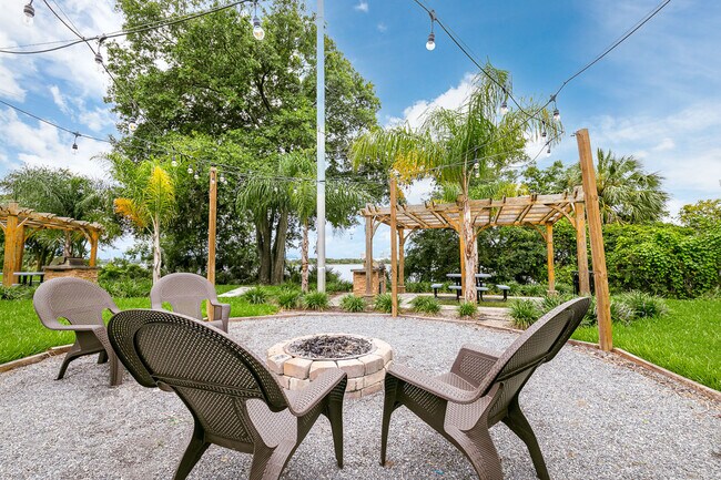 012_Pier5350ExAm_xs - Pier 5350