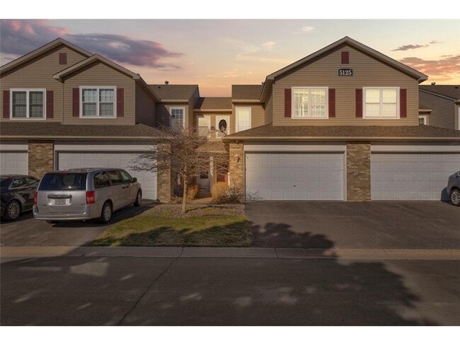 Photo - 5125 Holly Ln N