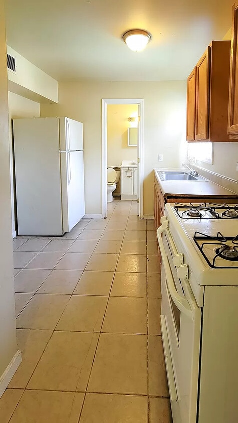 Photo - 32620 Manistee St (Westland, MI)