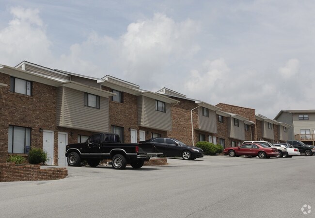 Stoneybrook Townhouses - Stonybrook Apartments