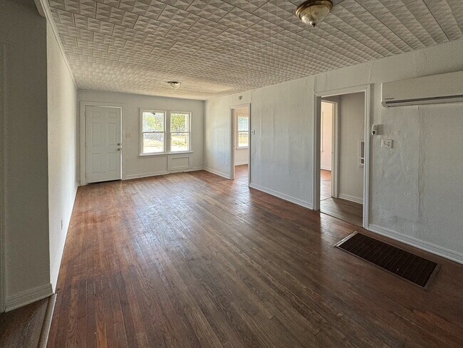 Photo - 1 Bedroom House for Lease