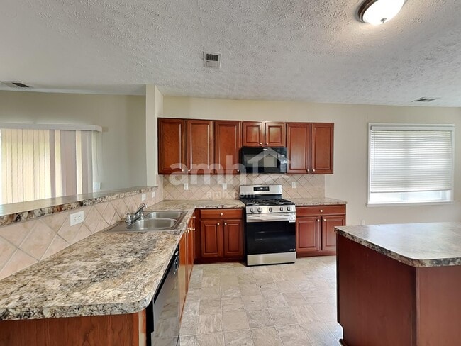 Photo - 7105 Flagstone Pl