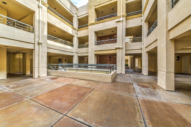 Photo - 270 E Flamingo Rd