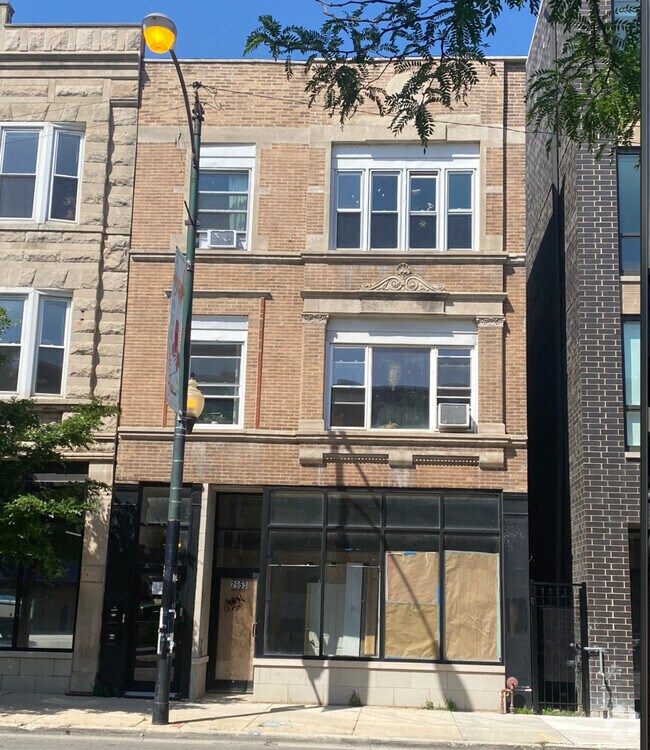 Building Photo - 2953 N Milwaukee Ave Unit 2 Rental