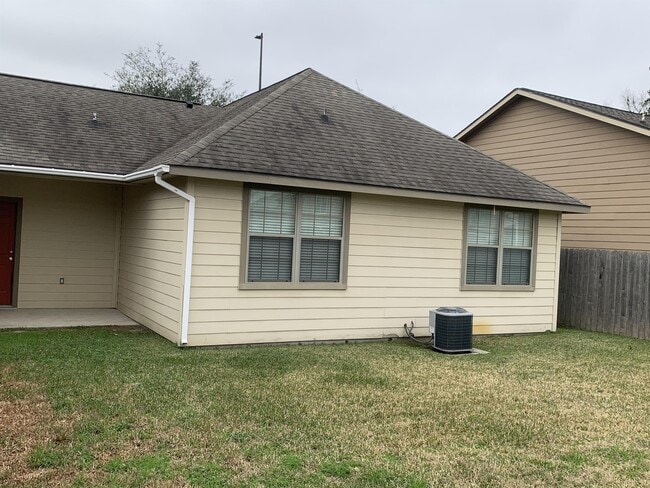 Photo - 21435 W Wallis Dr