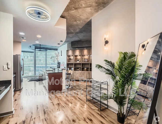Building Photo - 400 W Peachtree St NW Rental