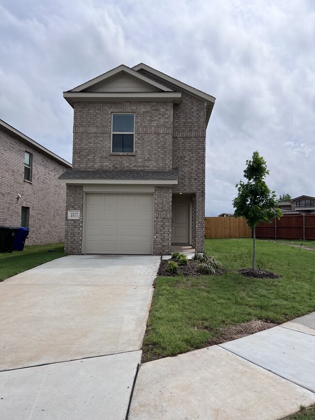 Photo - 2317 Wolford Ct House