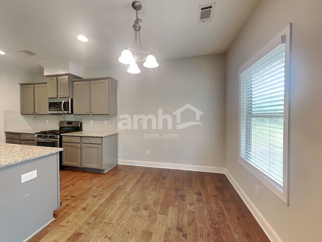 Photo - 1149 Victoria Walk Ln