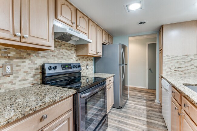 Photo - 570 Avenue J Ave Unit B