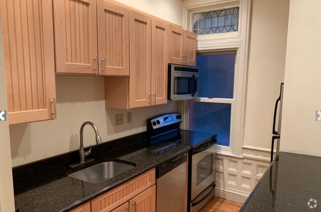 Building Photo - 195 Commonwealth Ave Unit 1 Rental