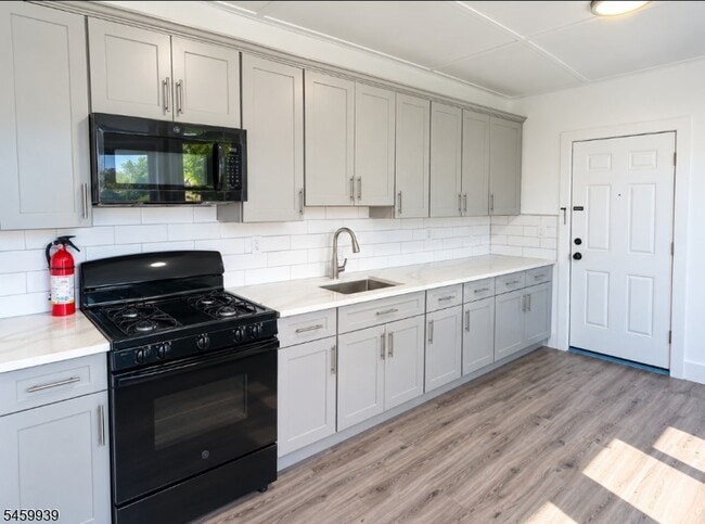 173 Watson Ave