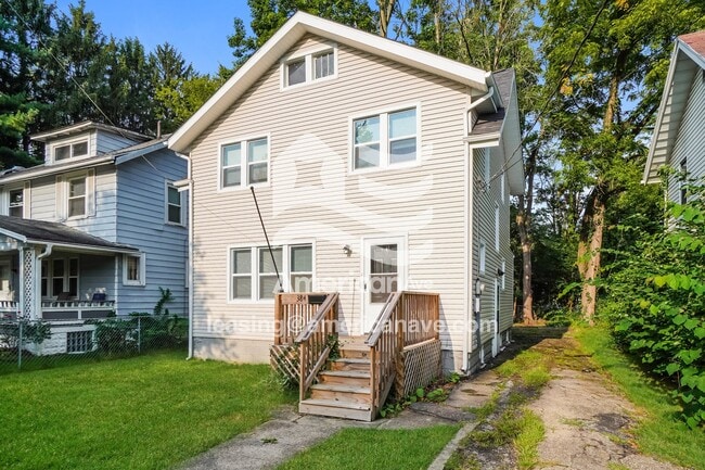 Photo - 384 Grace Ave