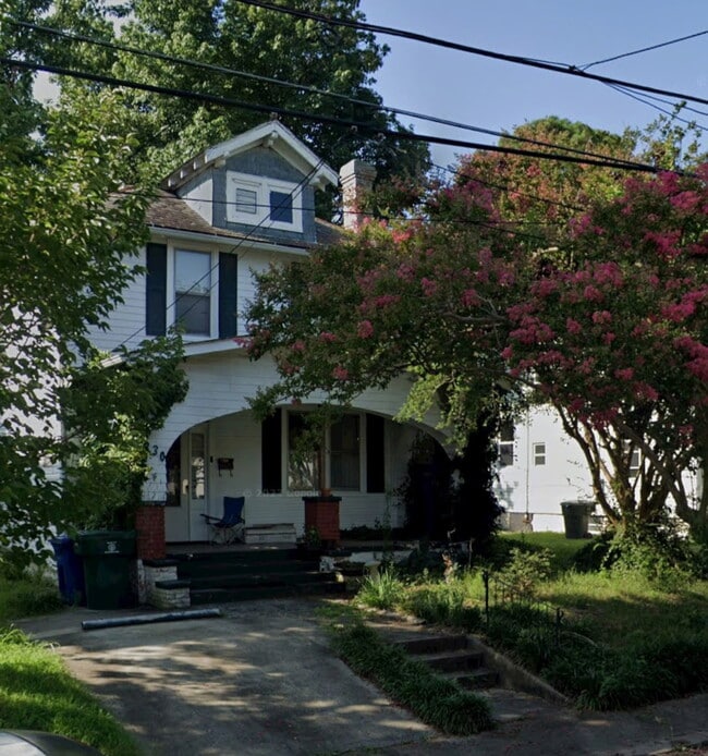 Building Photo - 330 59th St