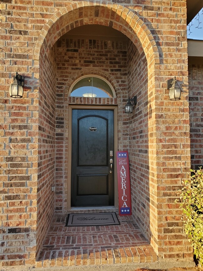 Building Photo - 103 Shadow Mountain Dr