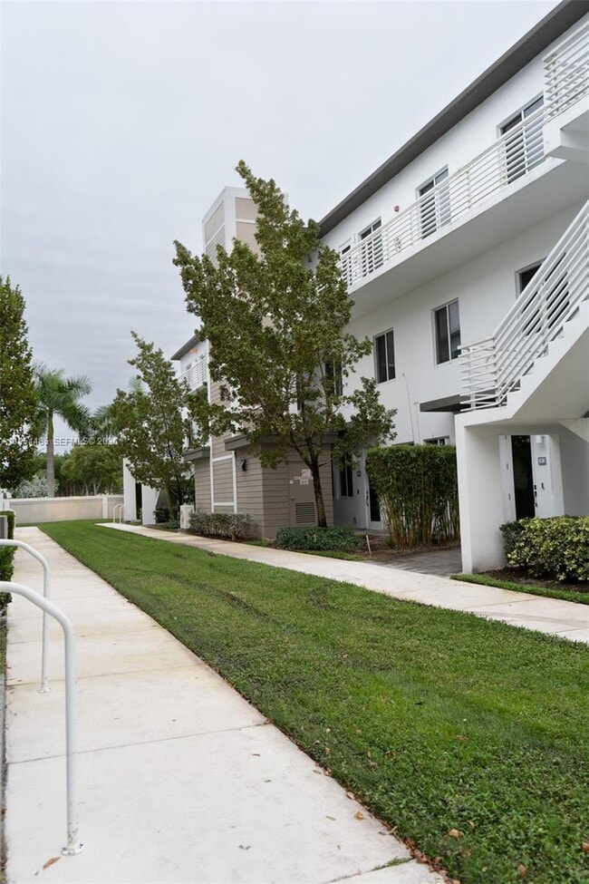 Photo - 10229 NW 64th Terrace Unit 301