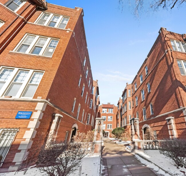 Photo - 540 W Aldine Ave Unidad E2