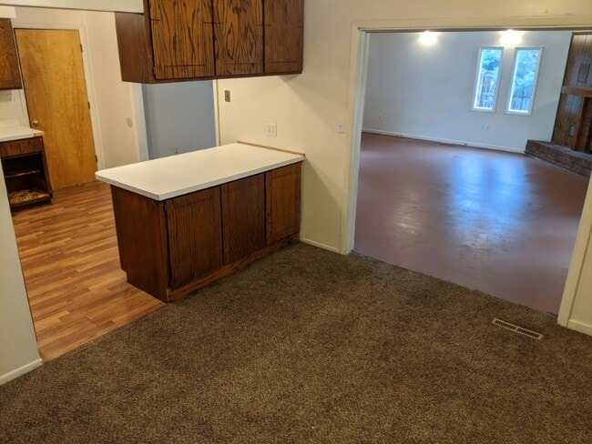 Photo - 1620 Lakeridge Ct