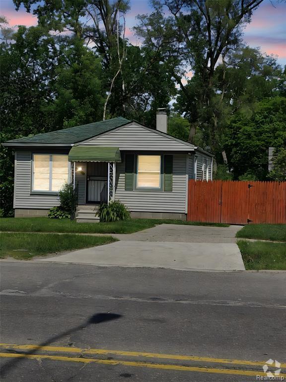 Building Photo - 15330 Lahser Rd Rental