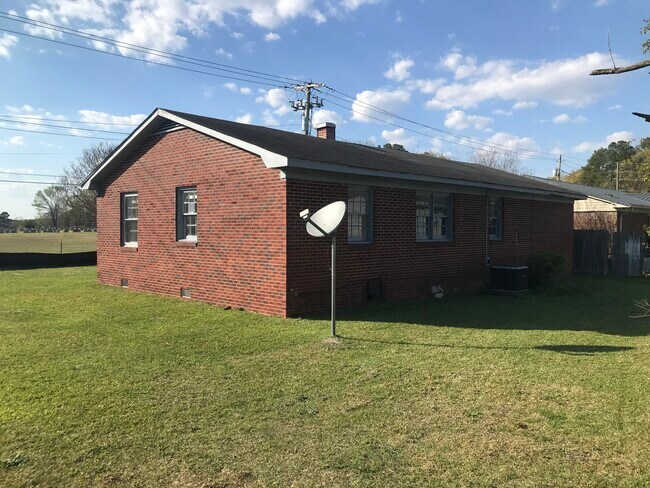 Photo - 204 N Forbes St