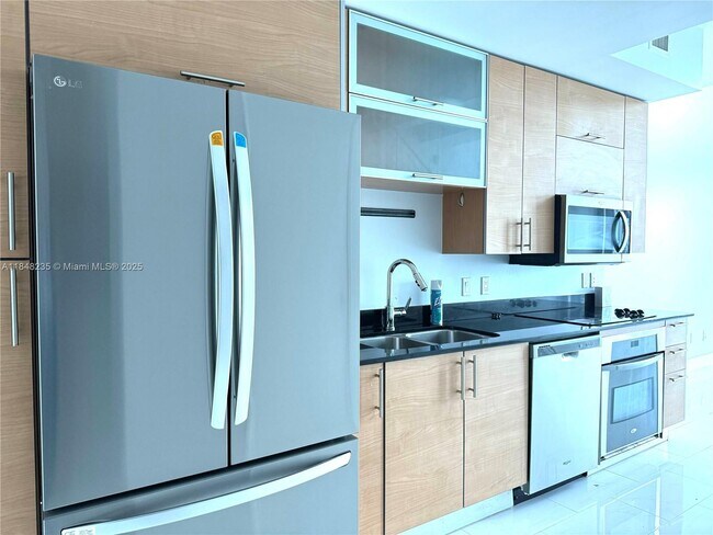 Photo - 60 SW 13th St Unit 3408