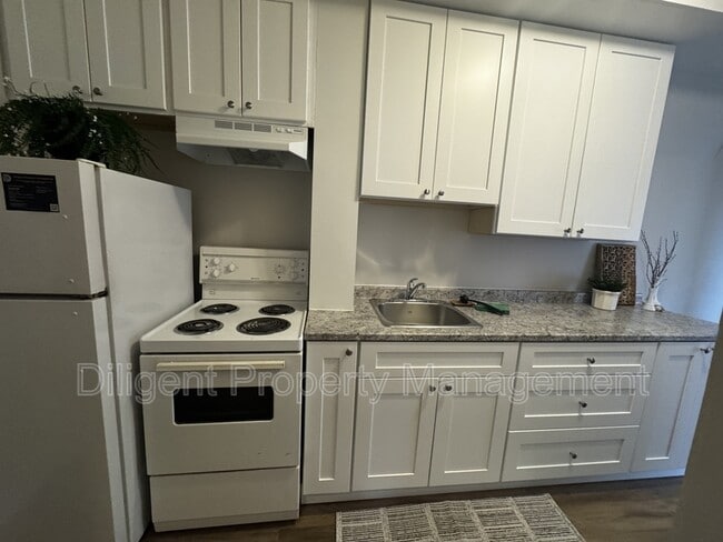 Photo - 451 Water St