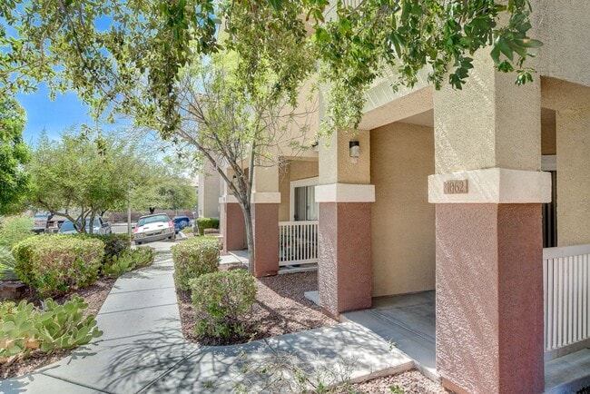 Photo - Beautiful 2bed 2bath Gated Community