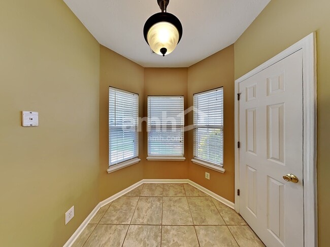 Photo - 2766 Lake Park Rdg E