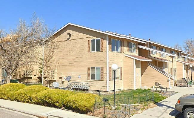 Photo - 150 Bowean St