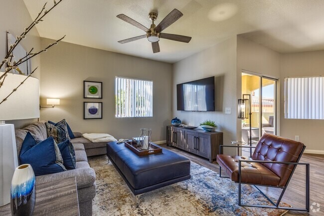 2 BR, 2 BA - 1,164 SF