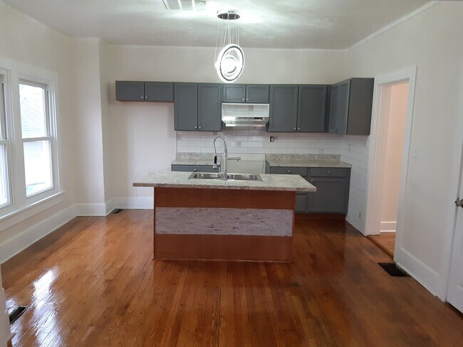 Photo - Stunning 3 bedroom 1 bathroom house