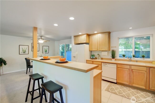Photo - 3 bd 2.5 bath Bothell Single Family house.