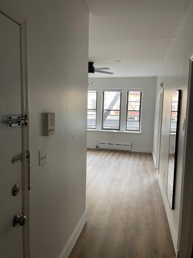 Photo - 6314 Park Ave Unidad 3F Rental