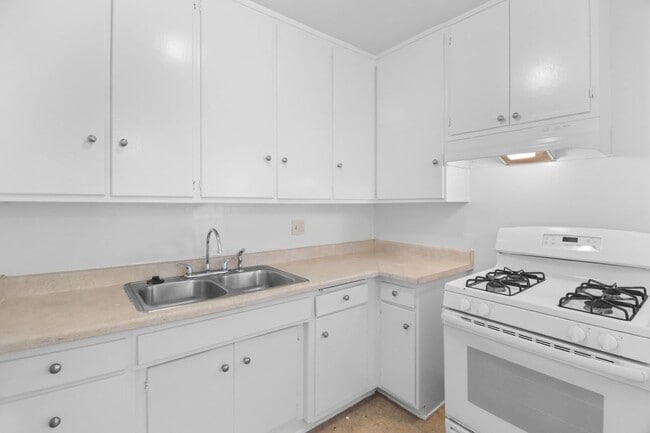 Photo - 11660 Chenault St Apartamento