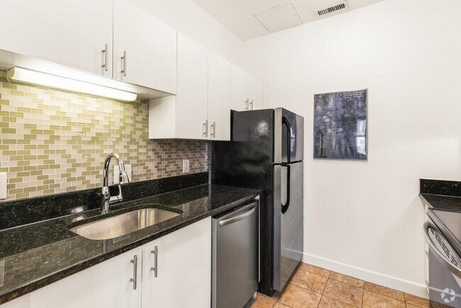 Building Photo - 218 Thorndike St Unit 103 Rental
