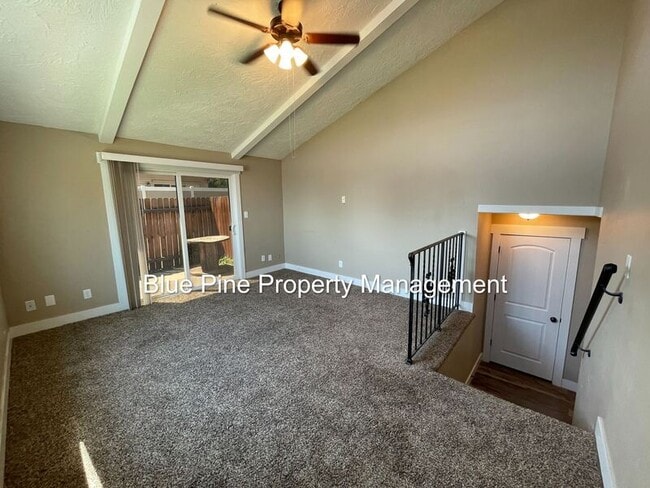 Photo - 1201 N Skyline Dr Unit 4