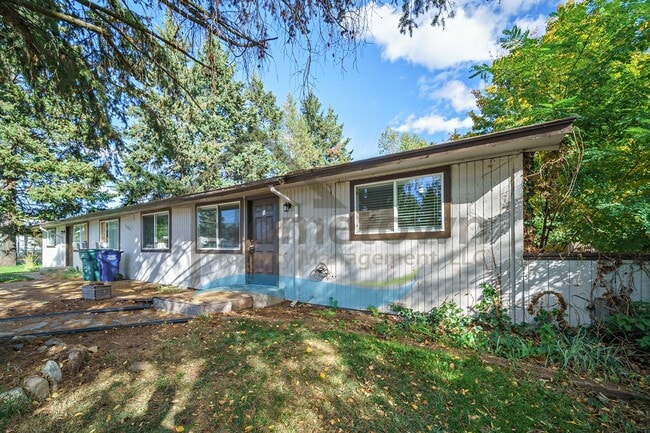 Building Photo - 2850 N Francis St Unit 1