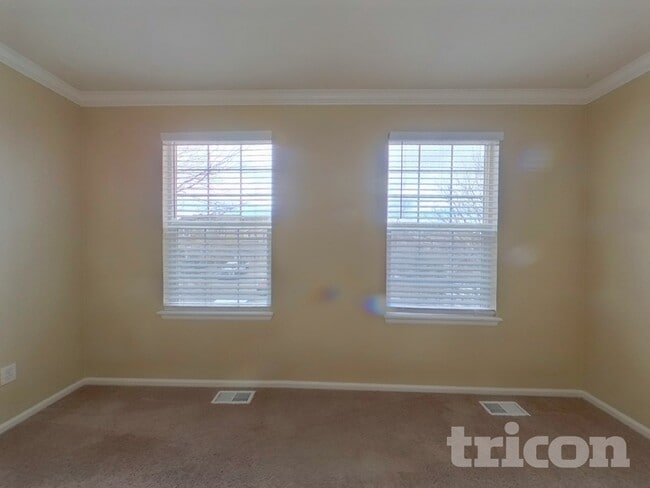 Photo - 10444 S Ketchwood Ct