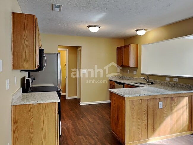 Photo - 515 Indian Lake Dr