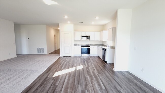 Photo - 6335 Highland Trl Dr