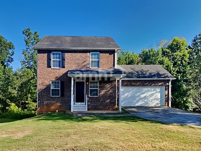 Building Photo - 1509 Locomotive Dr NE