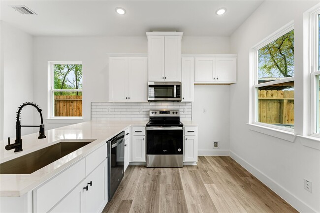 Building Photo - 8506 Wileyvale Rd