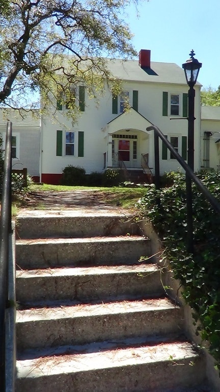 Photo - 907 W Rowan St Apartments Unit A