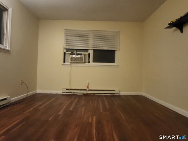 Photo - 35 Dalton St