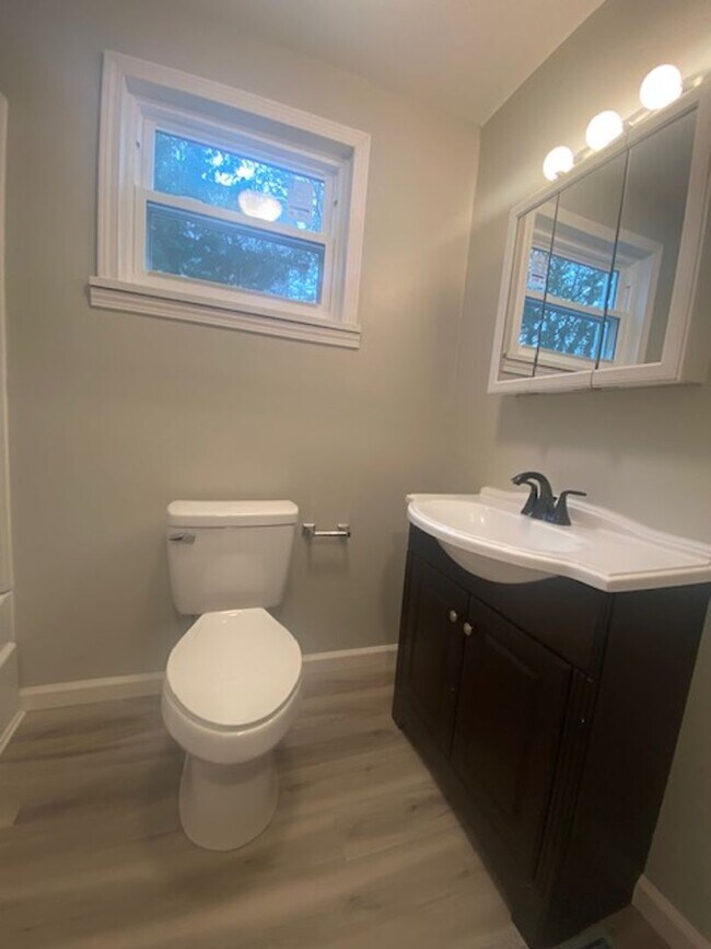 Photo - 142 N Mechanic St Unit Apt 2