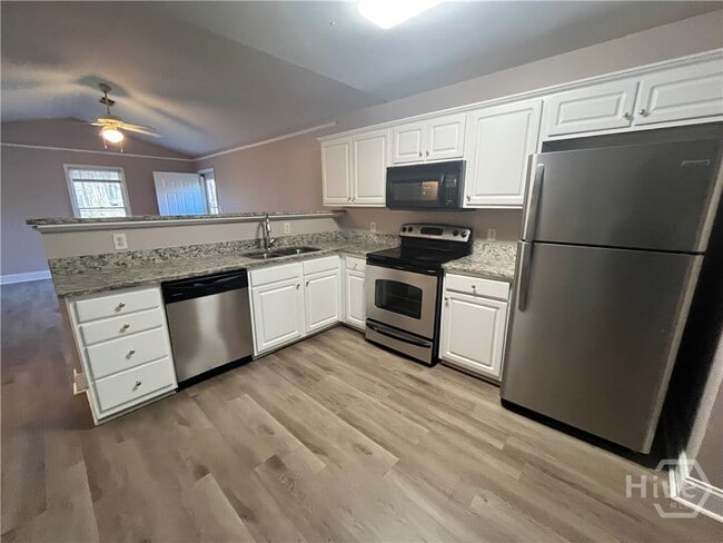 Photo - 547 Rustwood Dr