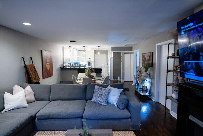Photo - 1812 S Clark St Unit 16