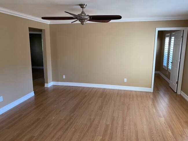 Photo - 3 bedroom 2 bathroom direct access water f...